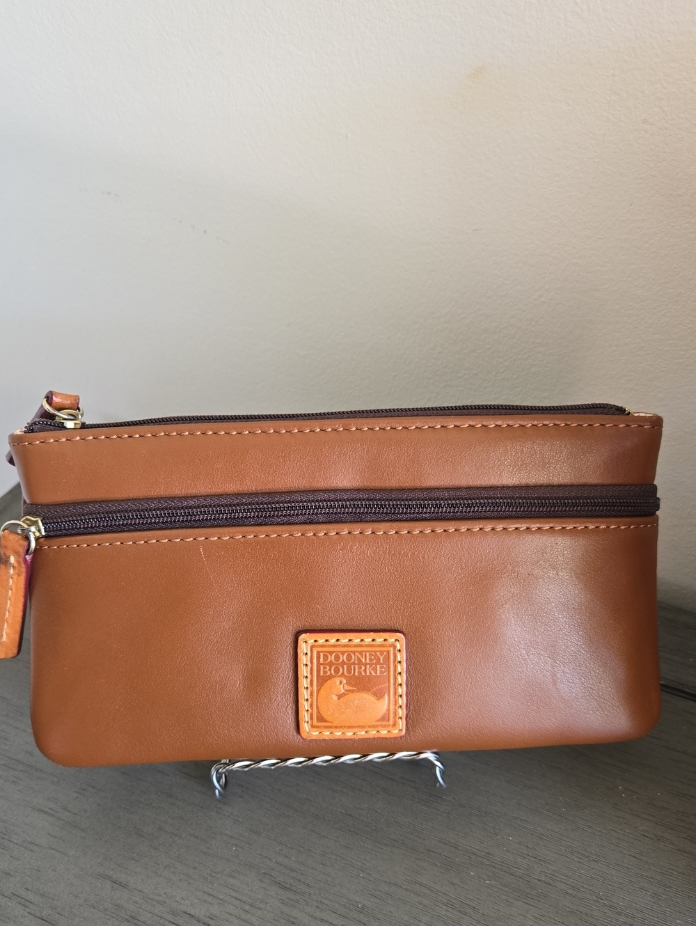 Dooney & Bourke Wexford Leather Brown Zippered Clutch Wallet